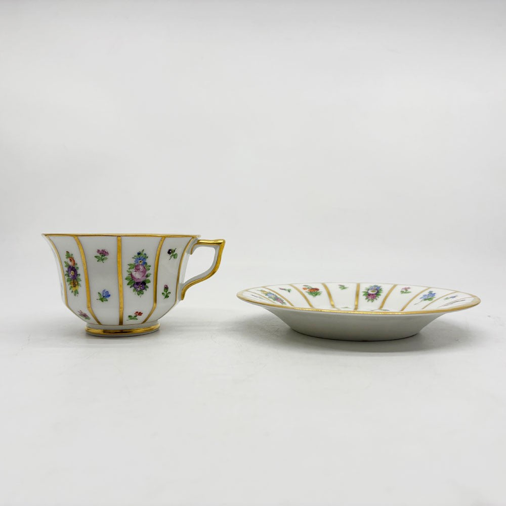 ロイヤルコペンハーゲン ROYAL COPENHAGEN ヘンリエッテ Henriette カップ＆ソーサー C&S 花柄 24K 金彩 デンマーク 北欧食器 希少 ●