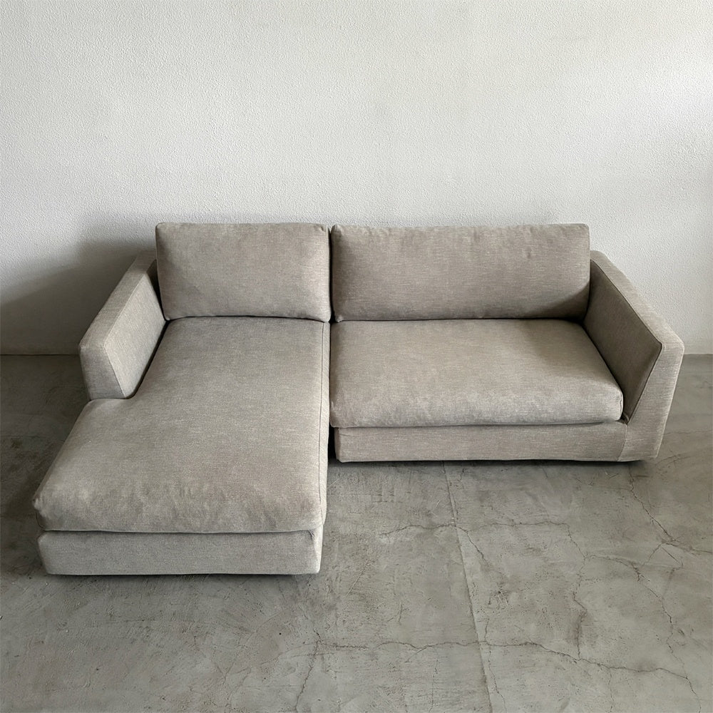 リラックスフォーム RELAX FORM 関家具 デパラ2  DEPALAⅡ 右 カウチソファ W220cm シェーズロング 1P + 2P セット コーナーソファ ファブリック A48 ステングレー 定価￥266,475の品 〓