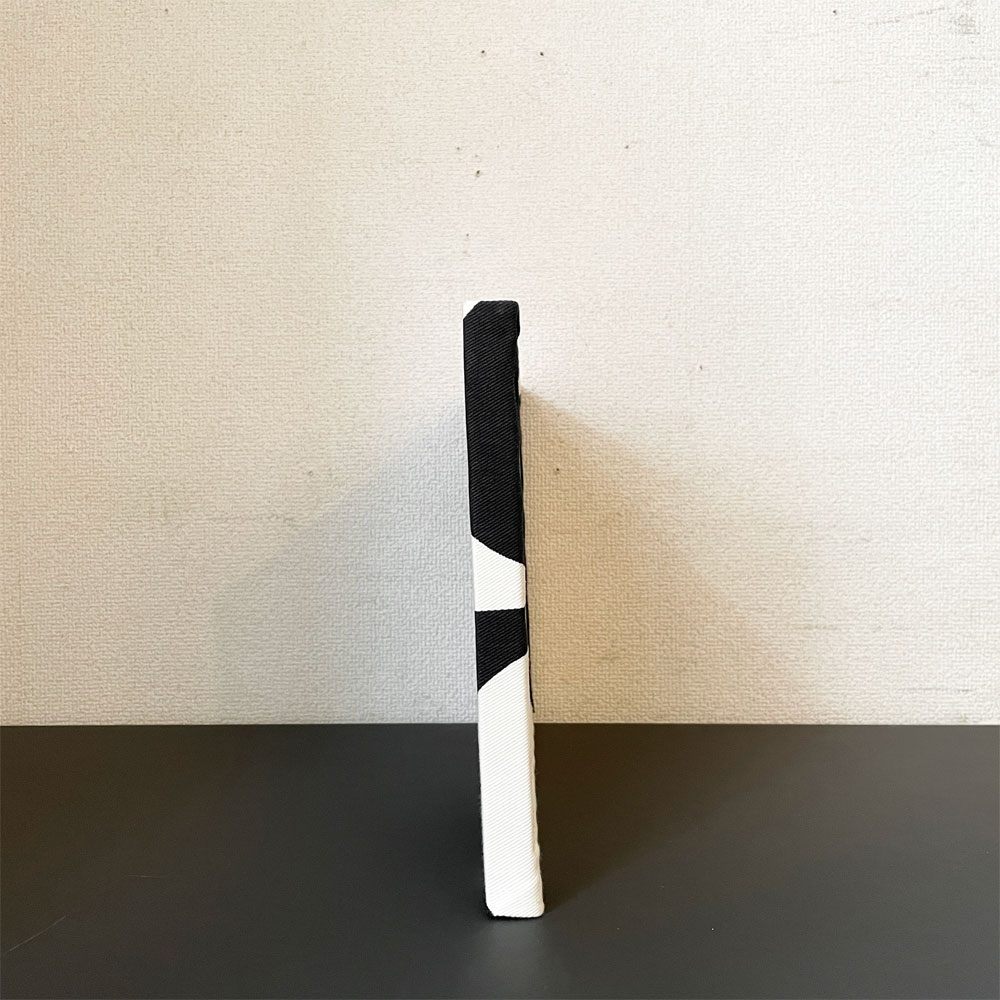 イノベーション INNOVATION ジオメトリ Geometri ファブリックパネル ホワイト＆ブラック 36.5×26cm ヴェルナー・パントン Verner Panton スペースエイジ A ◎