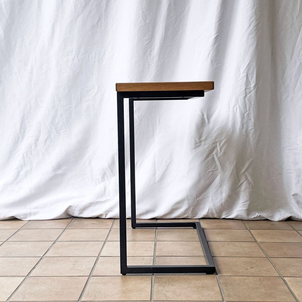 アドレス Address ハント サイドテーブル Mサイズ Hunt side table オーク材 ベッド/ソファサイド アジャスター付き ナチュラル ◇