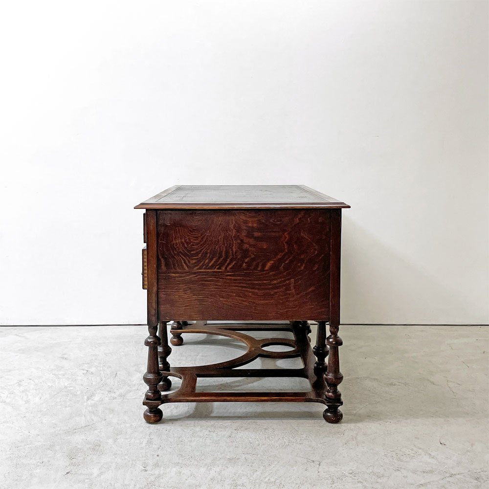 UKビンテージ Vintage オーク材 レザー張りデスク 5ドロワー ジャコビアン様式 英国家具 アンティーク 鍵欠品 ●
