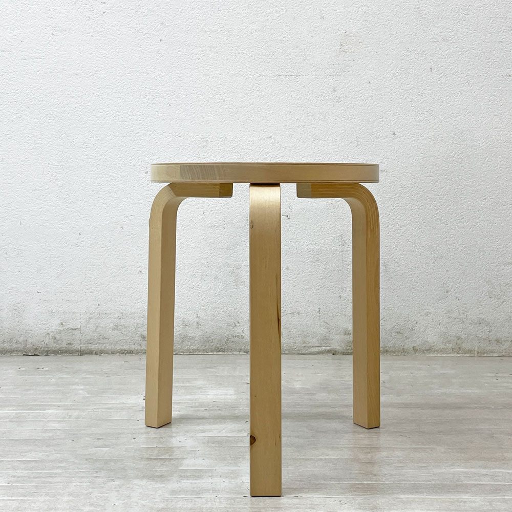 アルテック Artek スツール60 Stool60 ヴィッリ villi 90周年記念 フォルマファンタズマ バーチ材 ナチュラルラッカー 3本脚 アルヴァ・アアルト フィンランド 北欧家具 ●