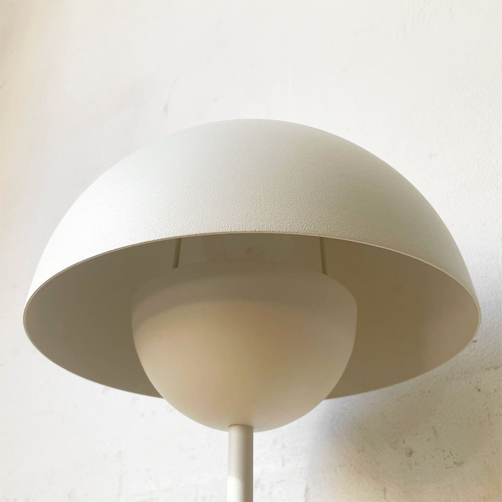 ゼロ ワン ZERO ONE テーブルライト テーブルランプ フラワーポッドスタイル ホワイト リプロダクト ★