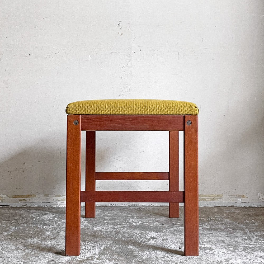 北欧ビンテージ Scandinavia Vintage スツール オットマン ファブリック マスタードカラー 座面張り替え済み H45cm 北欧家具 ■