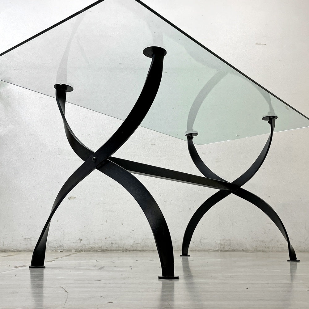 アイアンフレーム ガラストップ ダイニングテーブル クロスレッグ インダストリアルデザイン W159cm ●