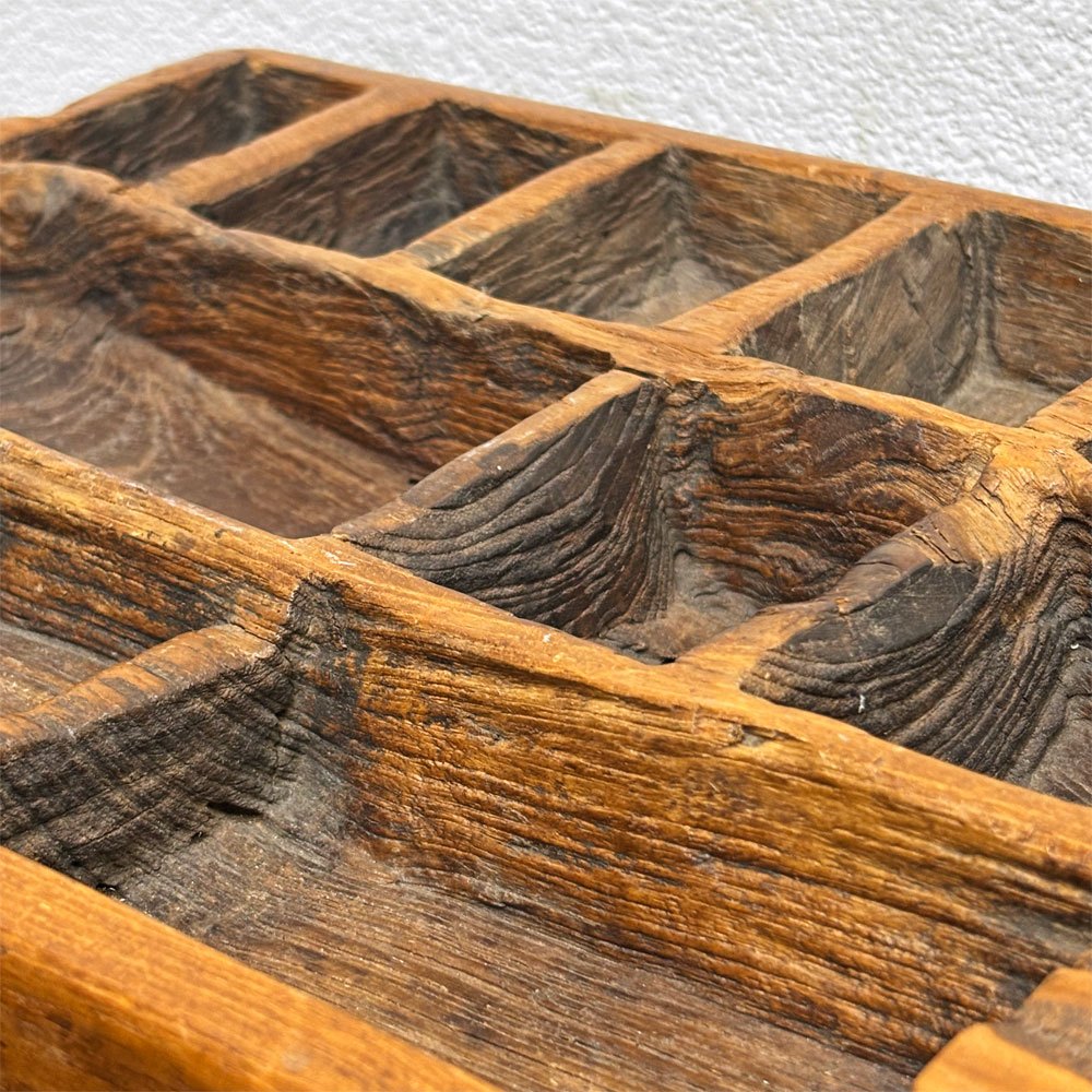 木彫りのトレイ オールドチーク無垢材 古材 ウッド 木味 小物入れ プリミティブ フォルクアート ●