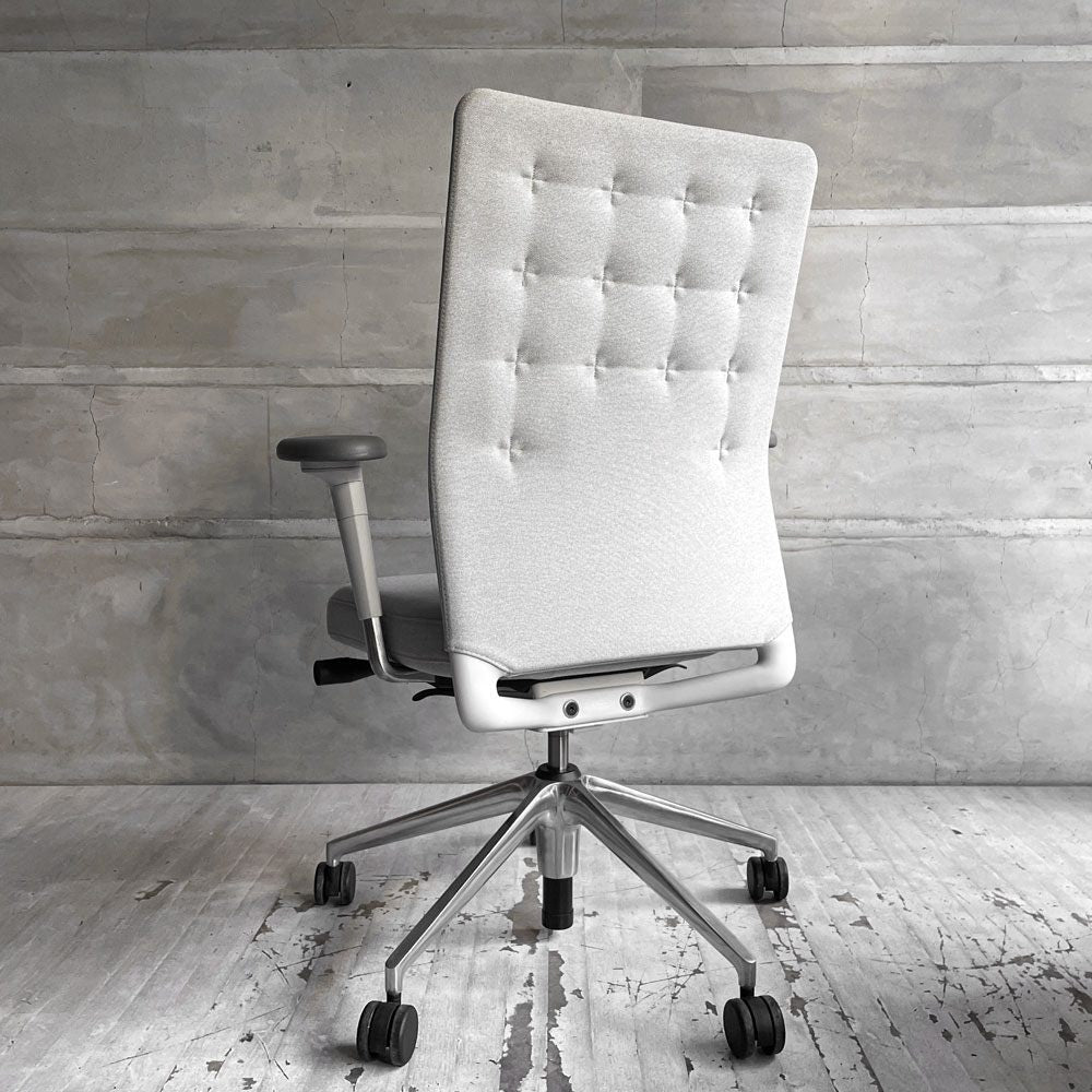 ヴィトラ vitra IDトリム ID Trim オフィスチェア デスクチェア ハイバック ライトグレー系 2Dアームレスト アントニオ・チッテリオ 参考定価￥209,000- ♪