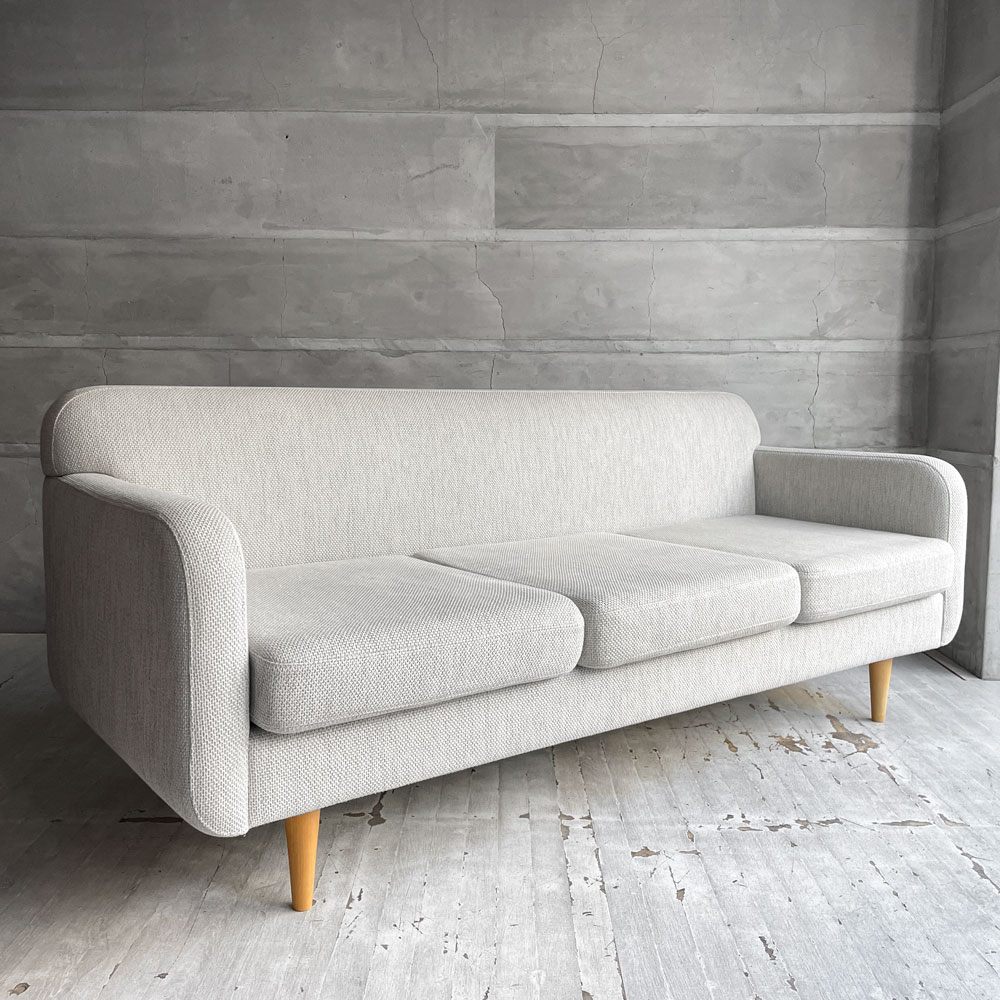 イデー IDEE ポーラ POLA SOFA 2.5人掛けソファ 2.5P ビーチ材 ファブリック ライトグレー系カラー 北欧スタイル 受注生産品 参考定価￥279,900～ ♪