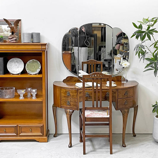 UKアンティーク ドレッサー ウォールナット材 三面鏡 猫脚 英国家具 ビンテージ ヨーロピアン クラシカルデザイン ●