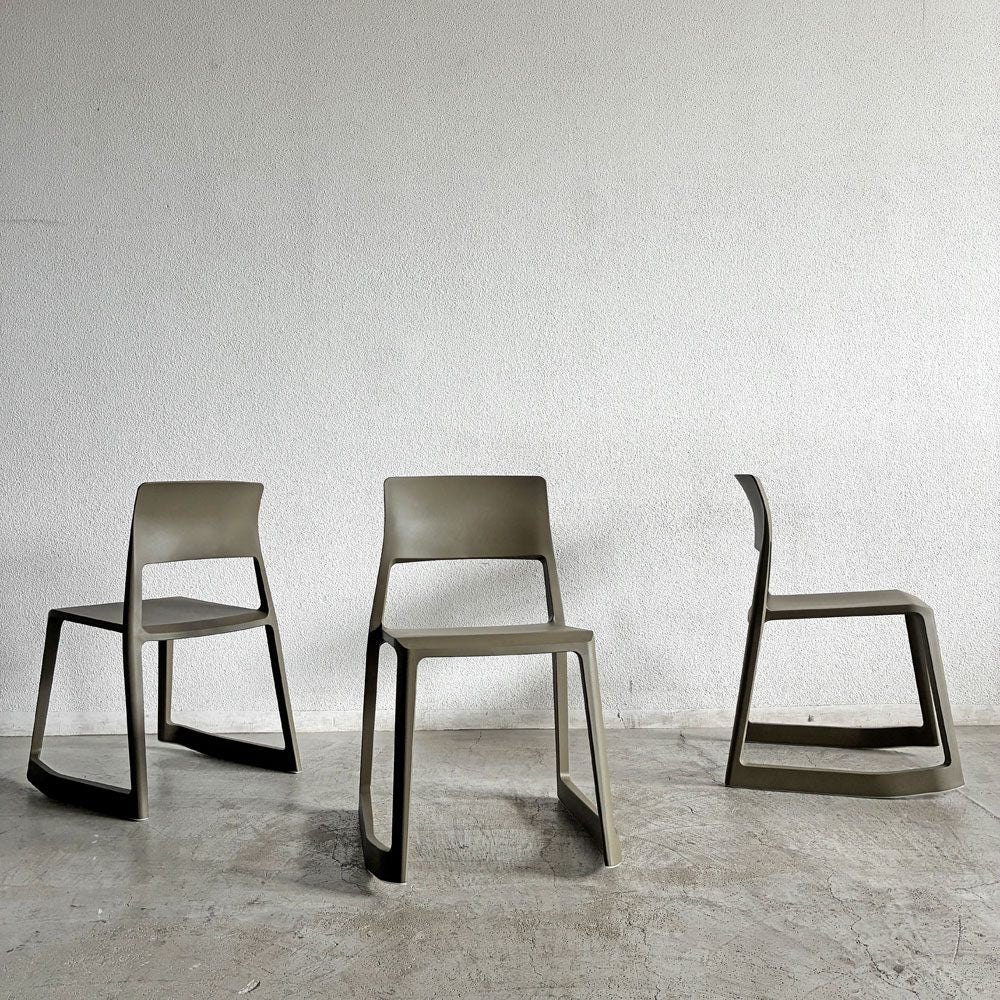 ヴィトラ Vitra ティプトン Tip Ton ワークチェア ダイニングチェア デスクチェア オリーブ スタッキング チルト機能 現行定価￥47,300- 未使用保管品 B 〓