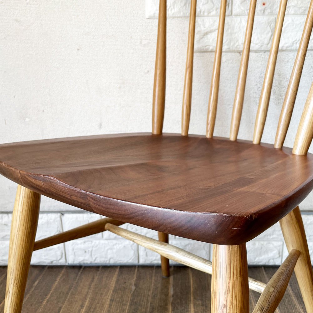 高山ウッドワークス TWW クラウィンザー KURA WINDSOR ファンバックチェア SC4K ダイニングチェア ウォールナット材×オーク材 岩倉榮利 柏木工製造 定価￥58,300- ◎