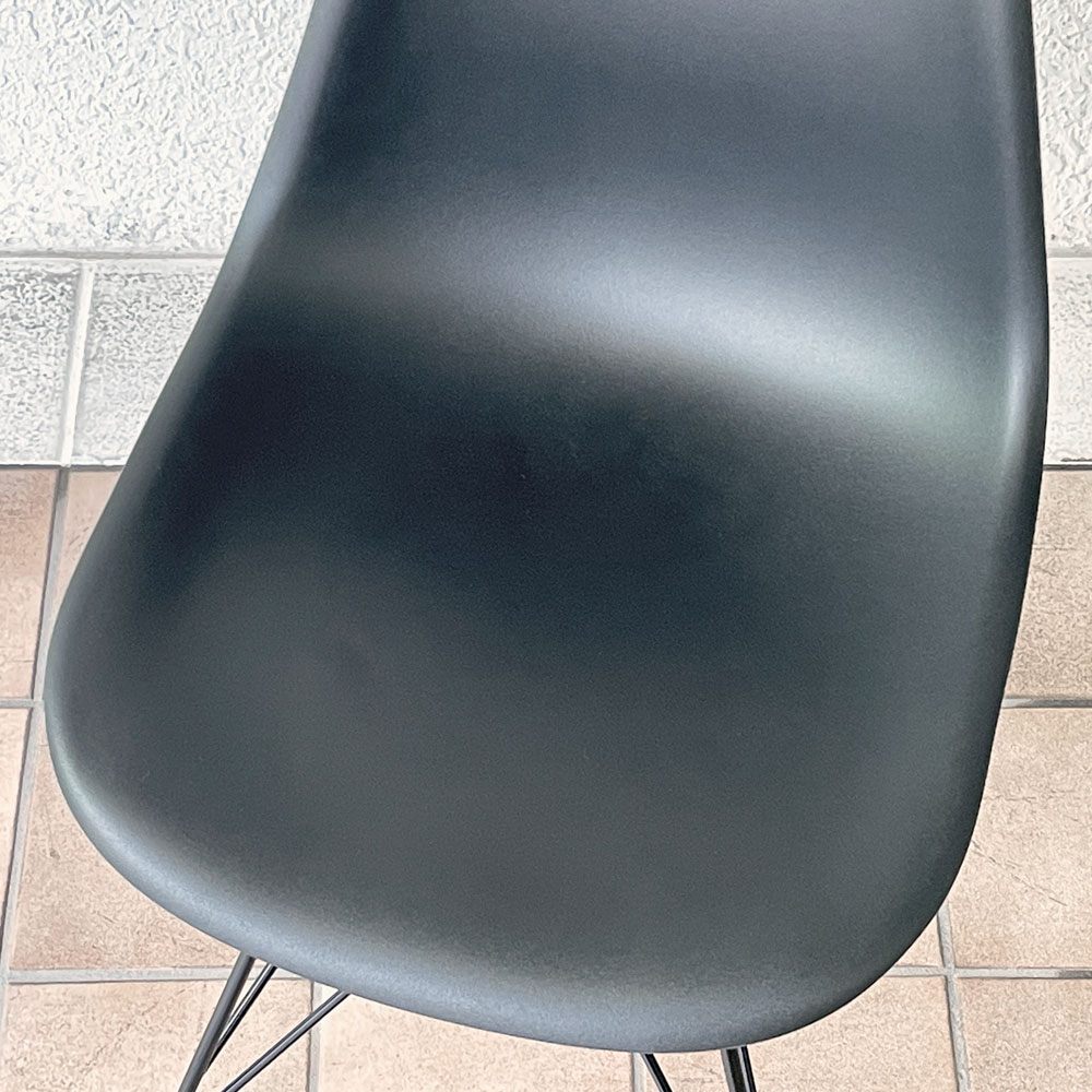 ハーマンミラー Herman Miller サイドシェルチェア ポリプロピレン製 オールブラック エッフェルベース C&R イームズ ミッドセンチュリー ◇