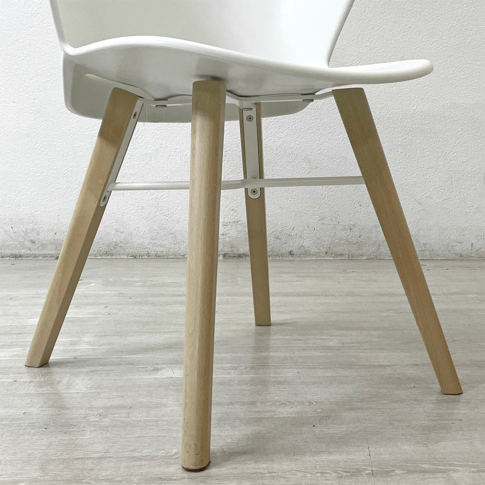 カリガリス Calligaris バイア Bahia CS/1814 ダイニングチェア ポリプロピレン ウッドレッグ ナチュラル × マットオプティックホワイト ドンドリ・エ・ポッチ イタリア モダンデザイン 脚カット ●