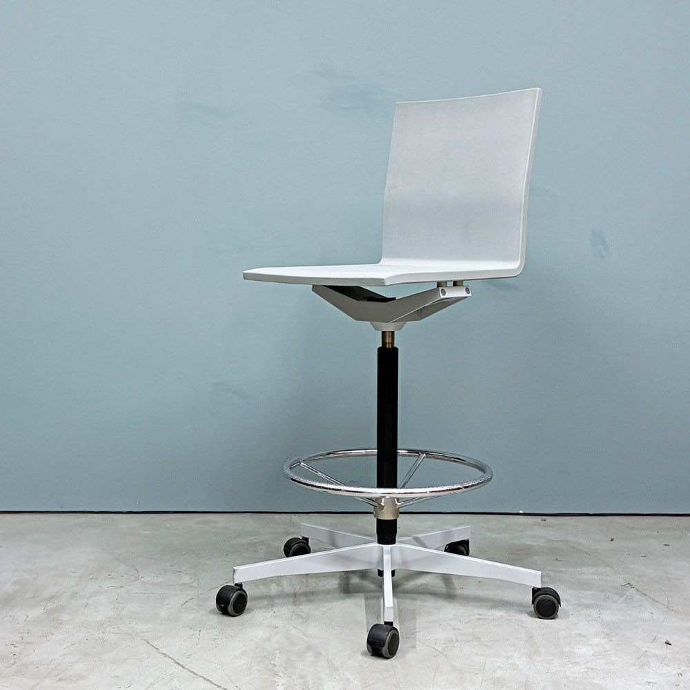 ヴィトラ Vitra ゼロフォー .04 Counter カウンターチェア アームレス オフィスチェア ハイチェア グレー キャスターベース 座面昇降 マールテン・ヴァン・セーヴェレン ◎