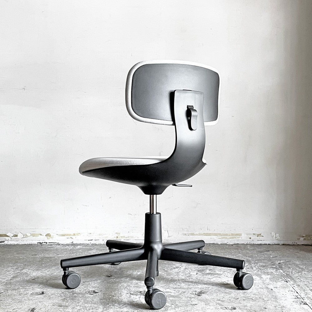 ヴィトラ vitra ルーキー Rookie デスクチェア キャスターチェア コンスタンチン・グルチッチ グレー系ファブリック 定価￥66,000- ■