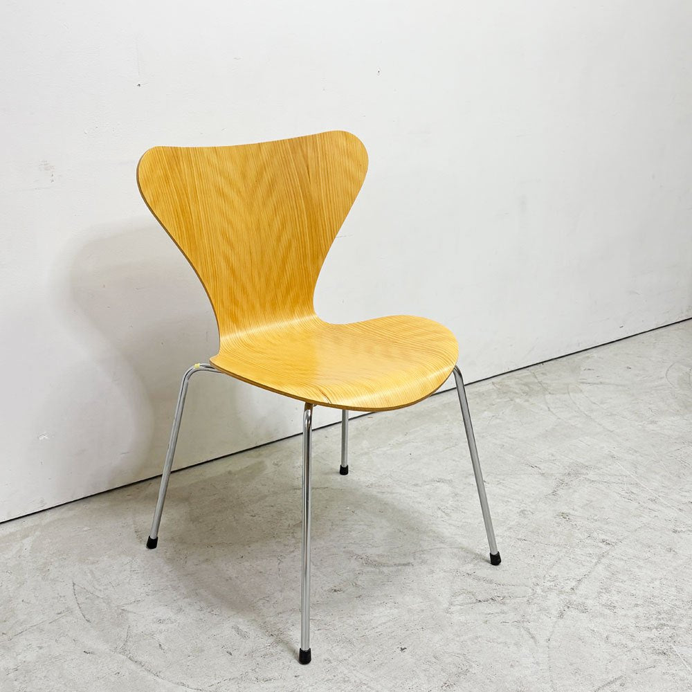 フリッツハンセン Fritz Hansen 3107 セブンチェア ラッカー仕上げ スタッキング アルネ・ヤコブセン デンマーク 北欧家具 ビンテージ B ●