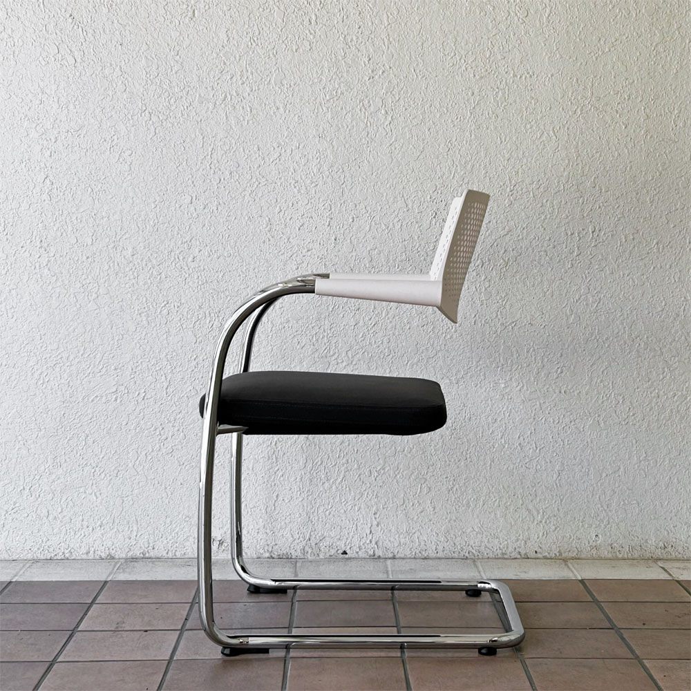 ヴィトラ vitra ビザビ2 Visavis2 アームチェア デスクチェア ホワイト/グレー系 カンティレバー スタッキング可能 アントニオ・チッテリオ A ◇