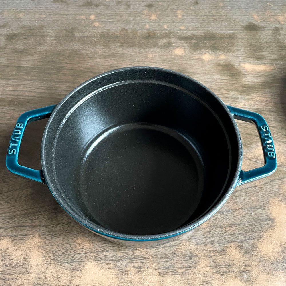 ストウブ STAUB ピコ ココット ラウンド 両手鍋 ラメール 16cm 鋳物 キャセロール ガス オーブン IH対応 フランス 把手付属 未使用品 ♪