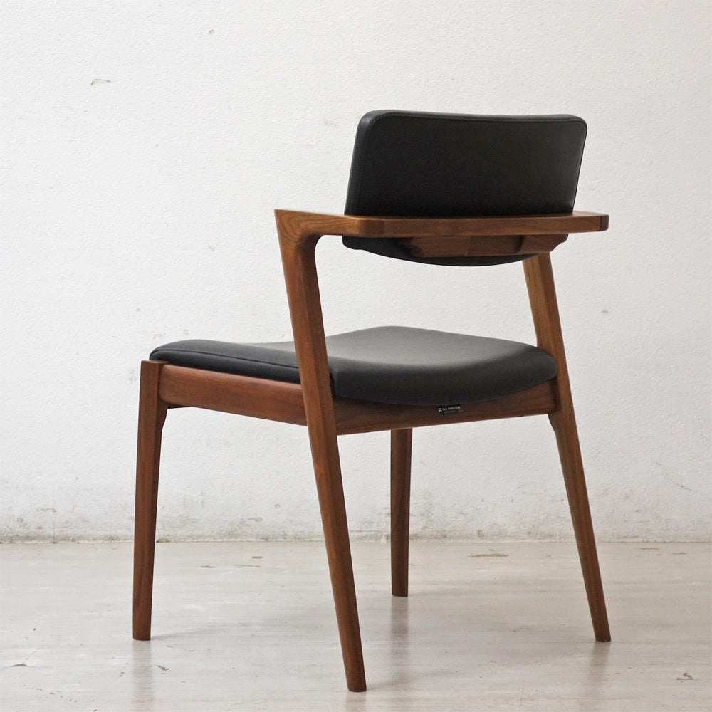 冨士ファニチア FUJI FURNITURE コティ Koti アームレスチェア ウォールナット材 ハーフアーム D03780N B ●