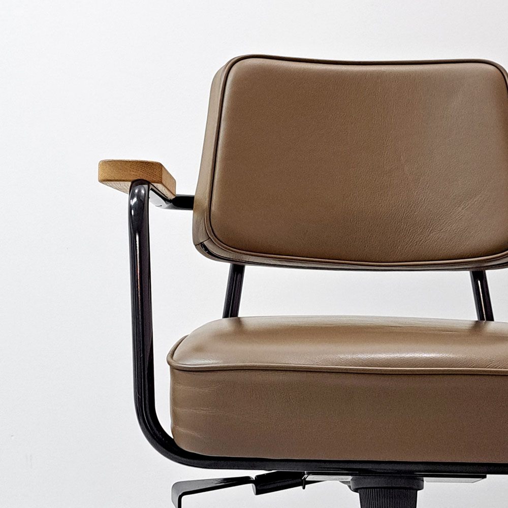 ヴィトラ vitra フォトゥイユ ディレクション ピボタン Fauteuil Direction Pivotant デスクチェア オフィスチェア 本革 ナチュラルオーク 昇降機能 ジャン・プルーヴェ Jean Prouve ●