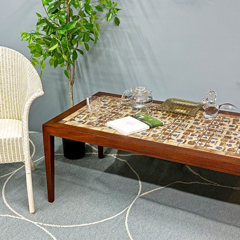 ハスレヴ Haslev Moblefabrik × ロイヤルコペンハーゲン Royal Copenhagen バッカ Baca タイルトップ コーヒーテーブル ローズウッド W132.5 Severin Hansen ◎