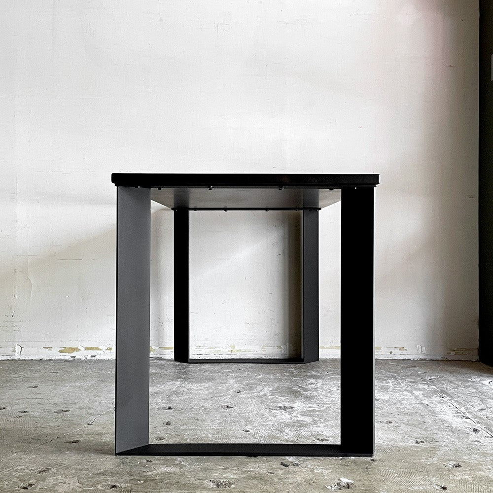 かなでもの KANADEMONO ザ・テーブル THE TABLE デスク 140cm ラバーウッド ブラックブラウン Black Steel スクエア脚 ■