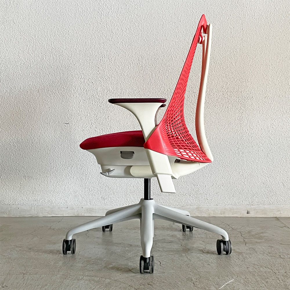 ハーマンミラー Herman Miller セイルチェア SAYL CHAIR デスクチェア オフィスチェア レッド ミドルバック イヴ・ベアール 2013年製 旧モデル 〓