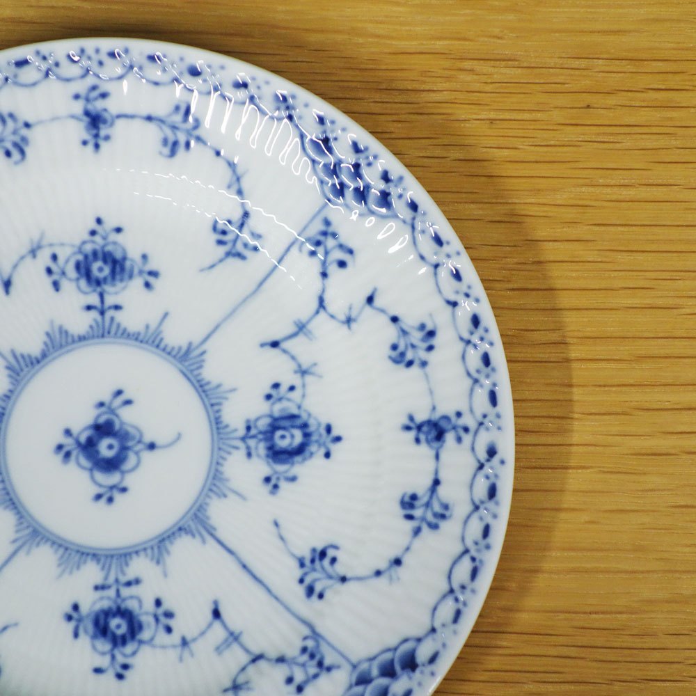 ロイヤルコペンハーゲン ROYAL COPENHAGEN ブルーフルーテッド ハーフレース プレート 17cm 北欧食器 A ◎