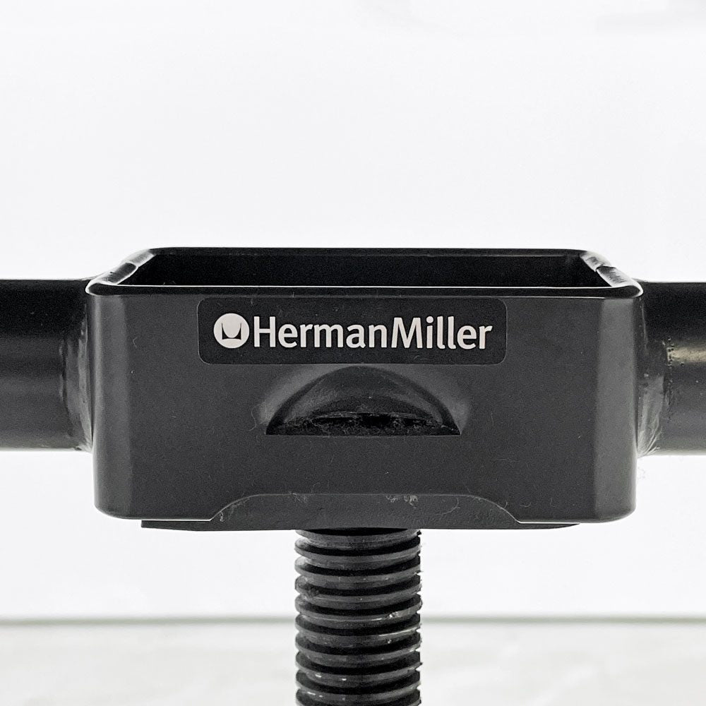 ハーマンミラー Herman Miller アルミナムグループ エグゼクティブチェア ハイバック レザーシート 本革 ブラック 5本脚 C&Rイームズ ミッドセンチュリー ●