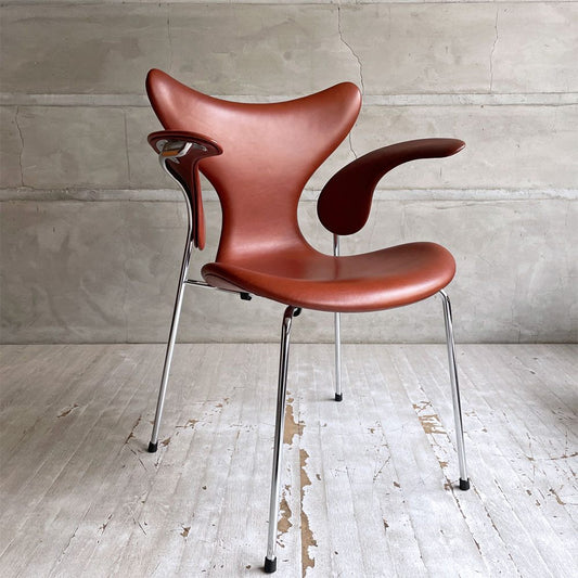 フリッツハンセン Fritz Hansen リリー LiLY アームチェア エイトチェア フルパディング 3208 ソフトレザー コニャック ダイニングチェア アルネ・ヤコブセン ♪