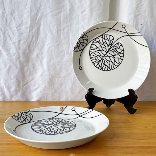 イッタラ × マリメッコ iittala × marimekko ボットナ BOTTNA プレート 21cm 2枚セット アンナ・ダニエルソン Anna Danielsson 北欧食器 フィンランド 廃番 A ◇