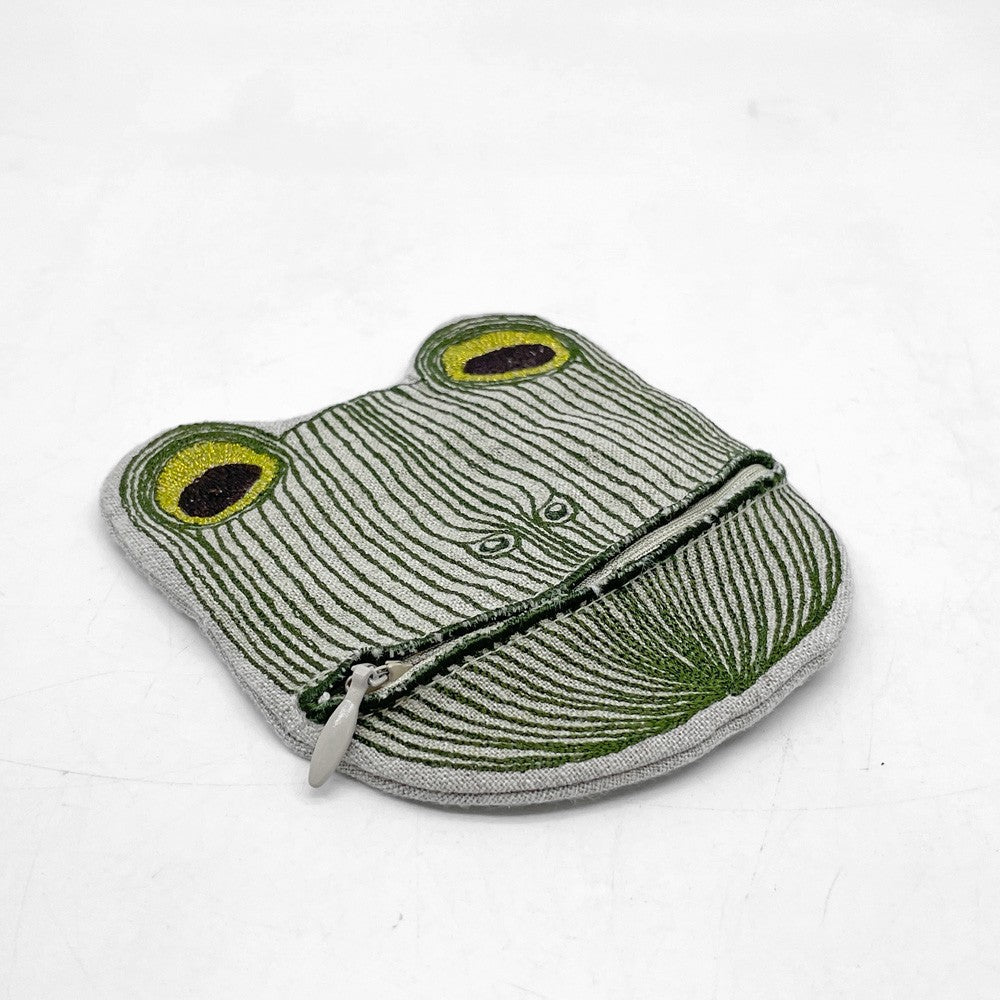 コーラル・アンド・タスク coral&tusk Lucky Frog with Bell Pouch ポーチ ステファニー・ハウズリー Stephanie Housley's リネン 刺繍 ●