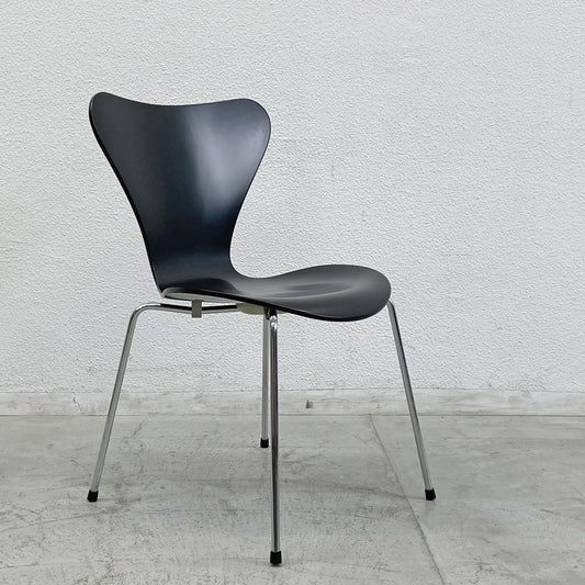 フリッツハンセン Fritz Hansen セブンチェア ダイニングチェア ブラック ラッカー再塗装 アルネ・ヤコブセン デンマーク スタッキングチェア B 北欧家具 〓