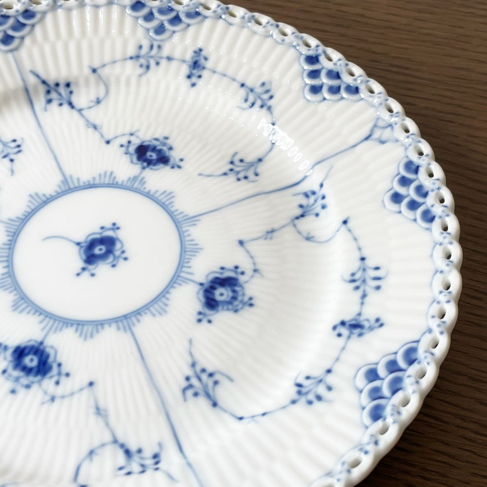 ロイヤルコペンハーゲン ROYAL COPENHAGEN ブルーフルーテッド フルレース プレート デンマーク 北欧食器 A ★