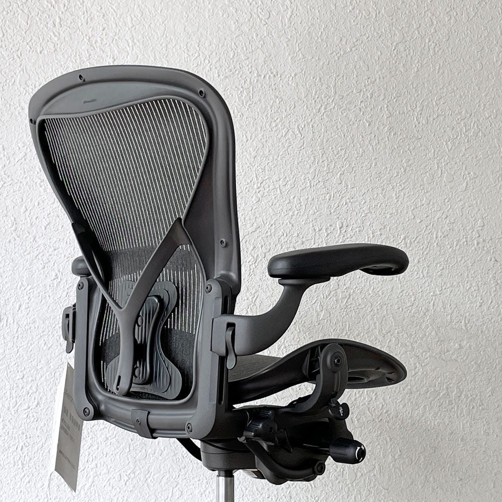 ハーマンミラー Herman Miller アーロンチェア クラシック Bサイズ ポスチャーフィット フル装備 グラファイトベース ヘッドレスト付き ◇