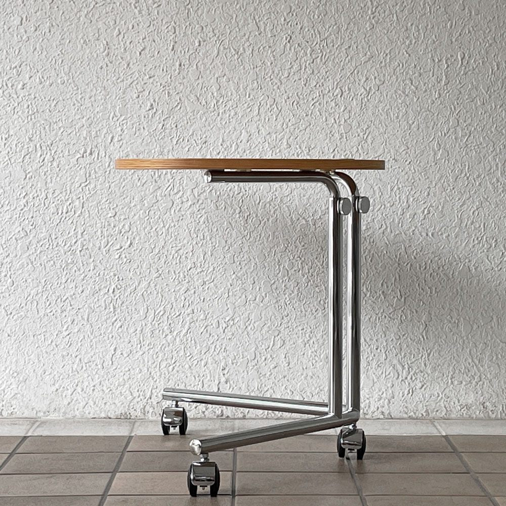 テクタ TECTA サイドテーブル K22R SIDE TABLE キャスター付き 高さ調整可 ドイツ バウハウス ACTUS取扱 展示品 定価99,000円以上 ◇