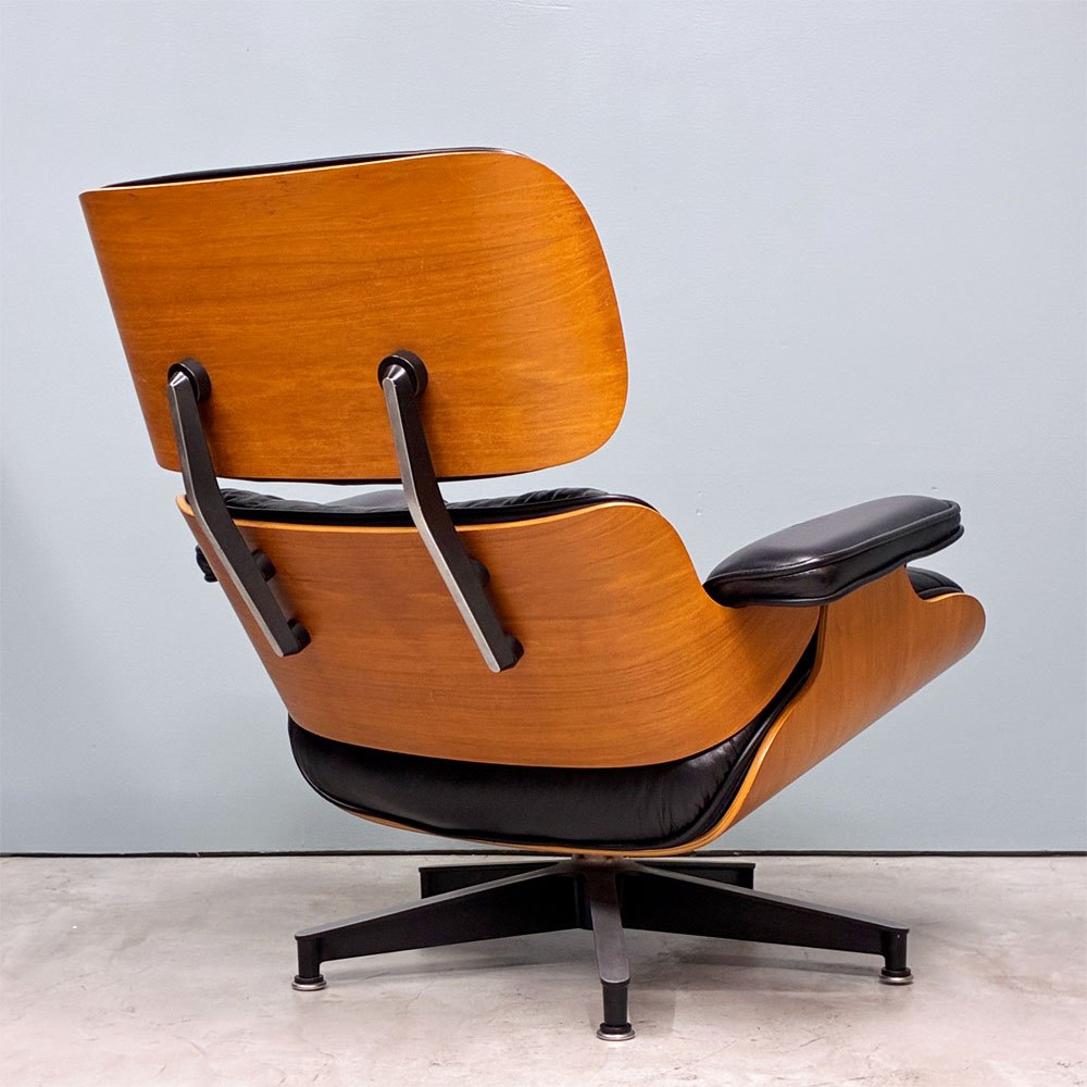 ハーマンミラー Herman Miller イームズラウンジチェア＆オットマン ブラックレザー ウォールナット C&Rイームズ ミッドセンチュリー 1999年製 ◎