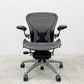 ハーマンミラー Herman Miller アーロンチェア Bサイズ ポスチャーフィット クラシックカーボンメッシュ ポリッシュドアルミベース レザーアーム ビル・スタンフ ＆ ドン・チャドウィック 〓