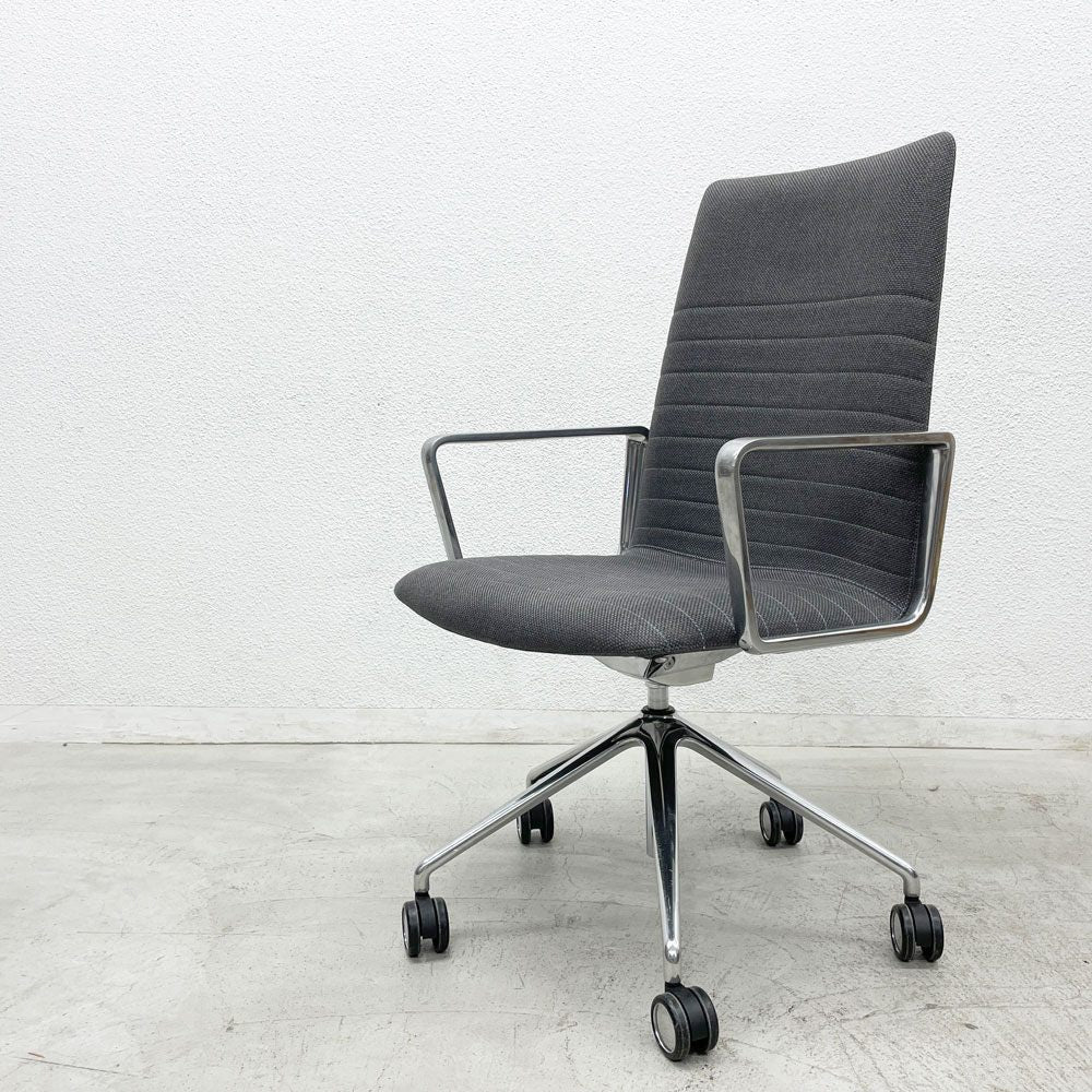 アンドリューワールド Andreu World フレックス エグゼクティブ Flex Executive インターミディエイトバック アームチェア デスクチェア アルミ キャスターベース ガス圧昇降 参考価格 ¥295,460- B 〓