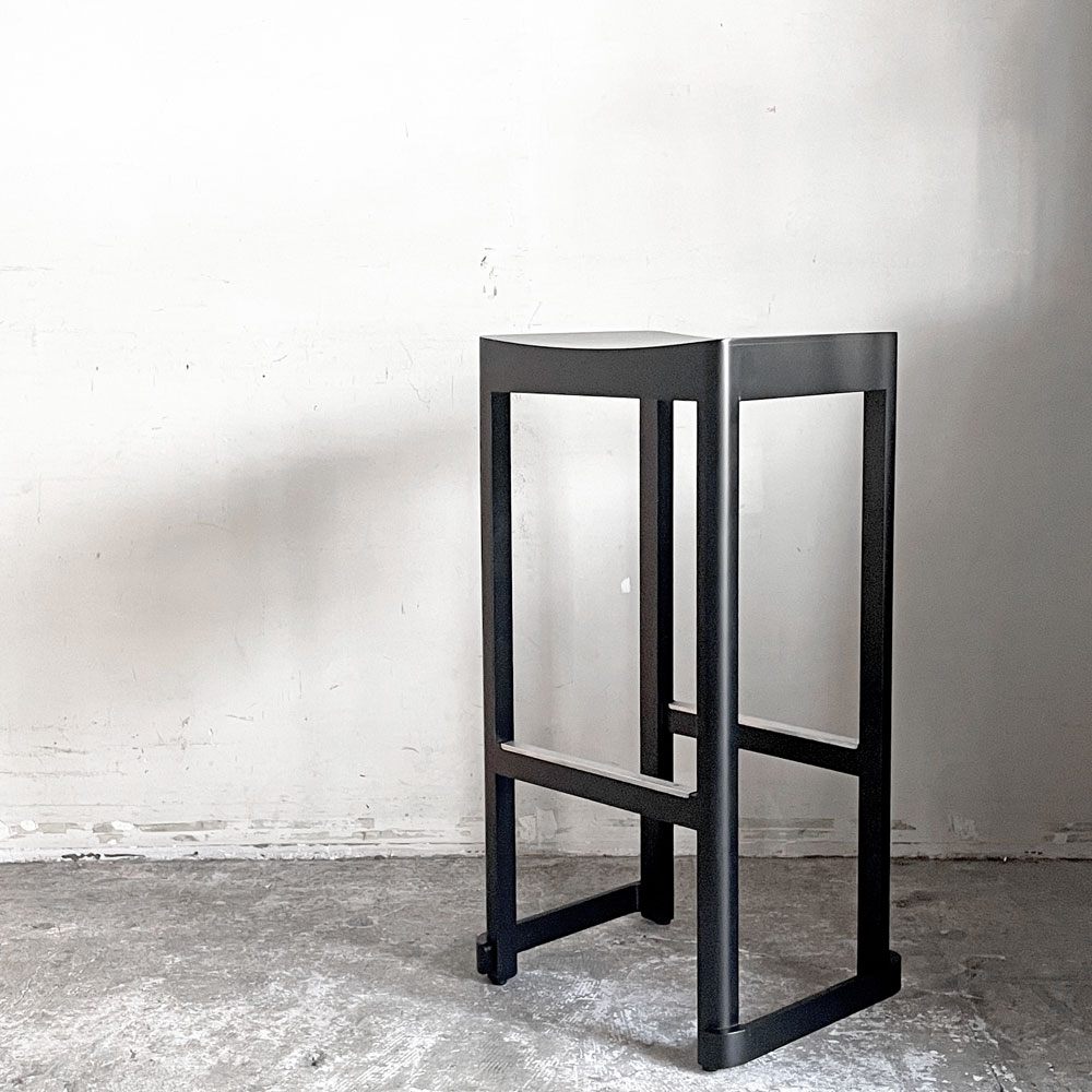 アルテック artek アトリエ バースツール Atelier Bar Stool H75cm ビーチ材 ブラックラッカー仕上げ タフ スタジオ TAF Studio スウェーデン 北欧家具 ■