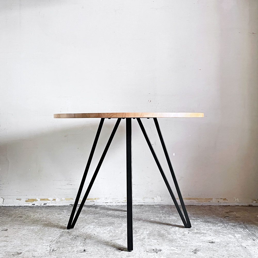 かなでもの KANADEMONO ザ・カフェテーブル THE CAFE TABLE ラバーウッド ラウンド Φ90cm スチール ナチュラル × ブラック ■