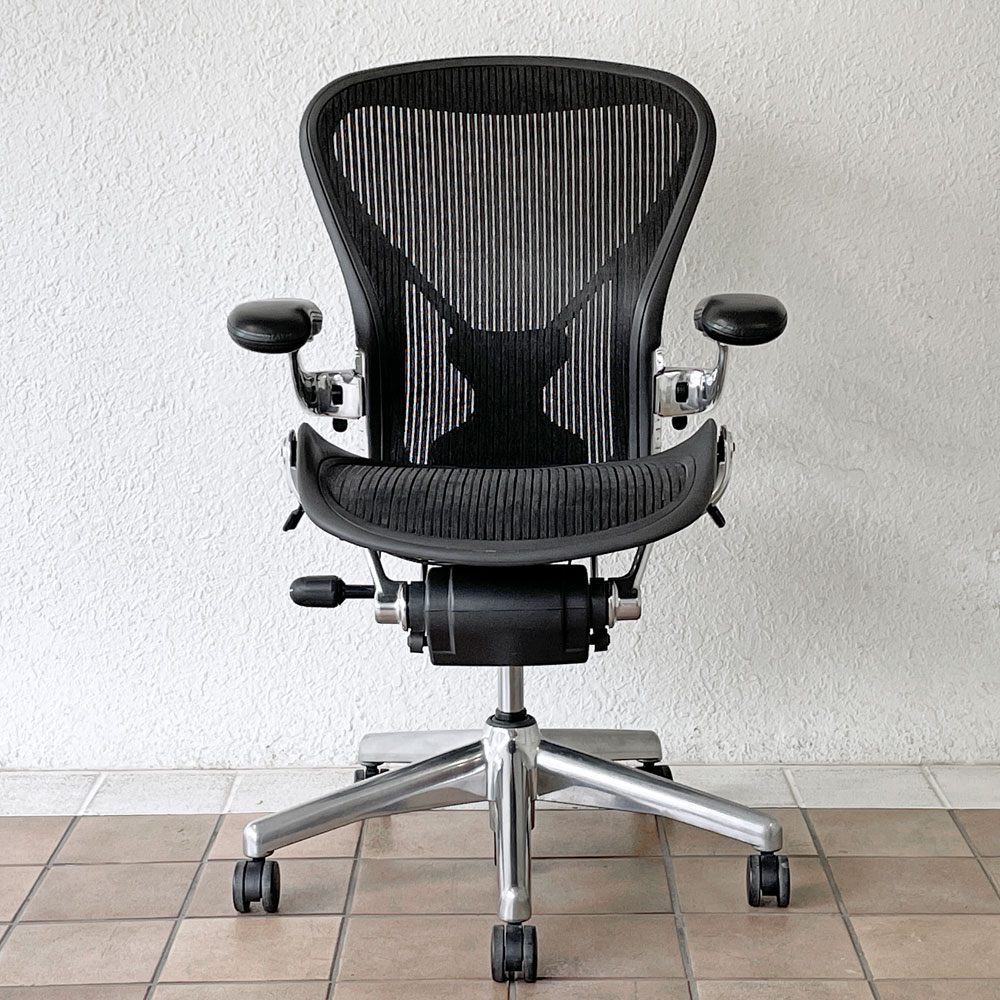 ハーマンミラー Herman Miller アーロンチェア Bサイズ ポスチャーフィット クラシックカーボンメッシュ ポリッシュドアルミベース ビル・スタンフ ＆ ドン・チャドウィック ◇