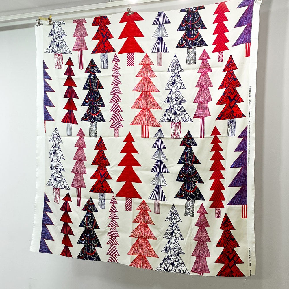 マリメッコ marimekko クーシコッサ Kuusikosssa もみの木 ファブリック 生地 Maija Louekari 北欧雑貨 約150×156cm ●