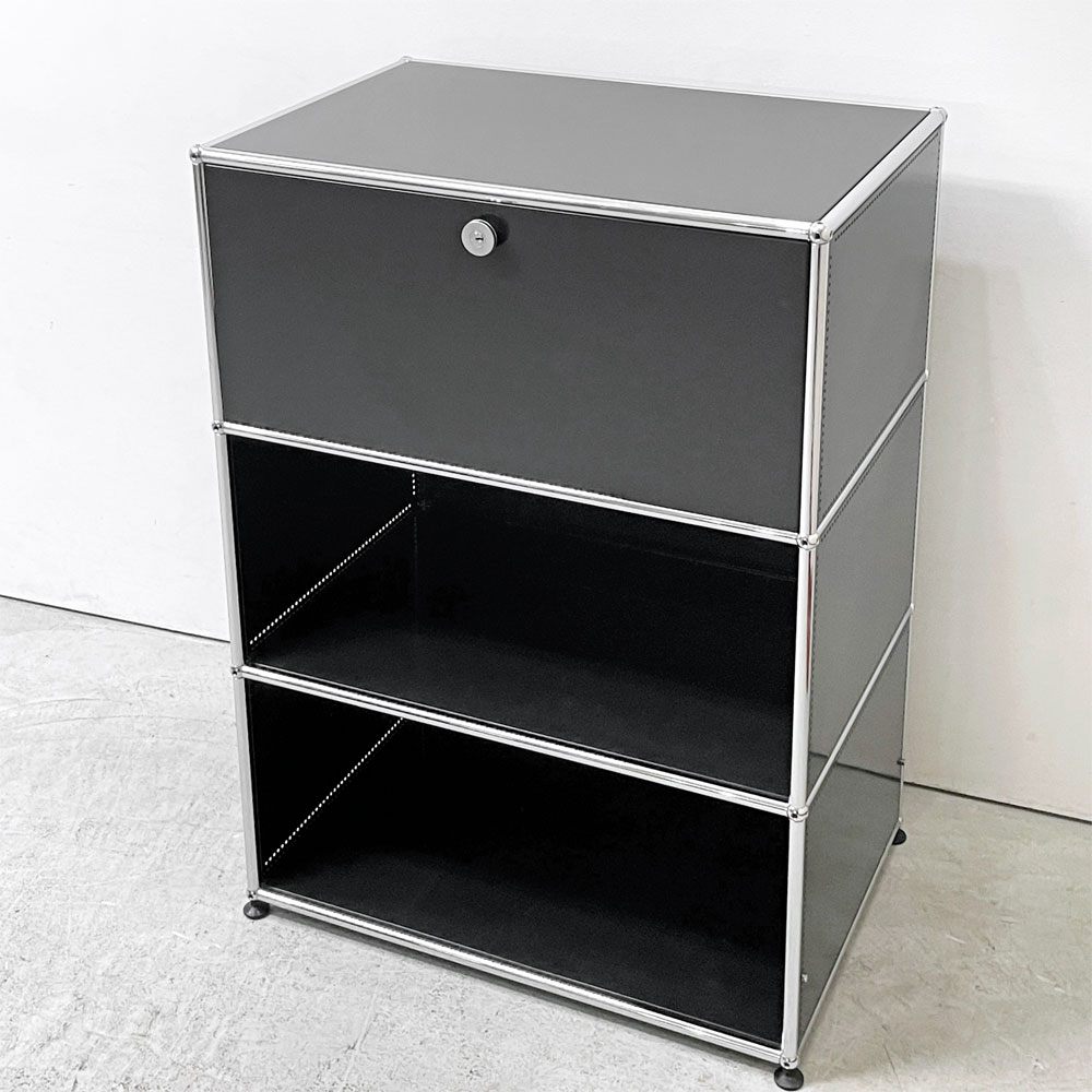 ユーエスエムハラー USMハラー USM Haller モジュラーファニチャー キャビネット シェルフ 1列3段 ドロップダウンドア×1 グラファイトブラック 鍵付き スイス モダン ●