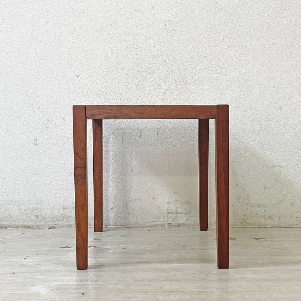 北欧ビンテージ Scandinavia Vintage サイドテーブル チーク材 ネストテーブル 1台のみ 北欧家具 ●