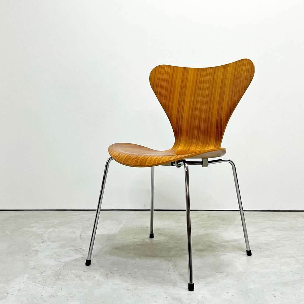 フリッツハンセン Fritz Hansen セブンチェア Seven Chair ダイニングチェア アルネヤコブセン Arne Jacobsen ウォールナット材 北欧家具 ●
