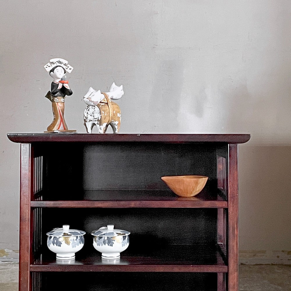 九州民芸家具 縦格子小棚 3段 飾り棚 陳列棚 ディスプレイラック ミズメザクラ無垢材 和家具 民芸 和モダン 店舗什器 ■