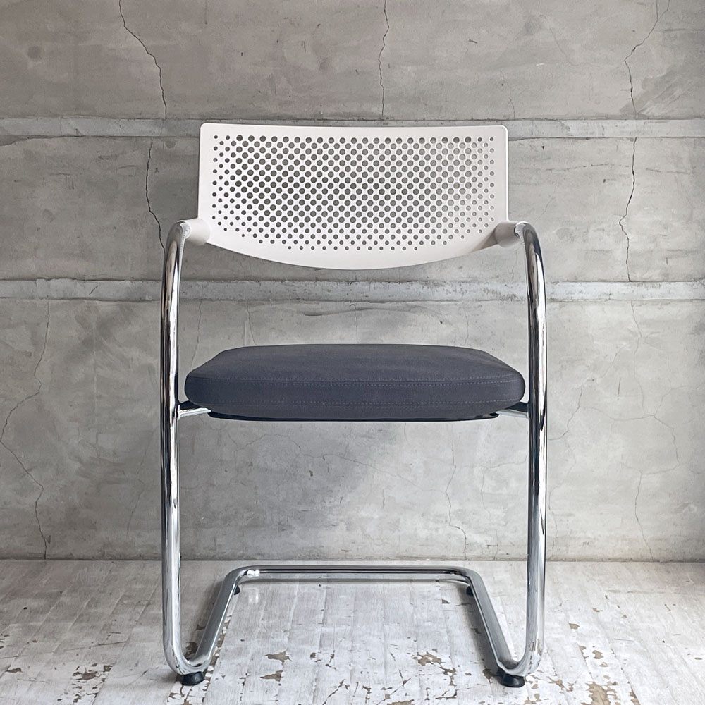 ヴィトラ vitra ビザビ2 Visavis2 アームチェア デスクチェア ホワイト/グレー カンティレバー スタッキング可能 アントニオ・チッテリオ B ♪