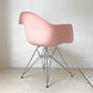 ハーマンミラー Herman Miller アームシェルチェア ポリプロピレン エッフェルベース DAR ピンク イームズ ミッドセンチュリー ★