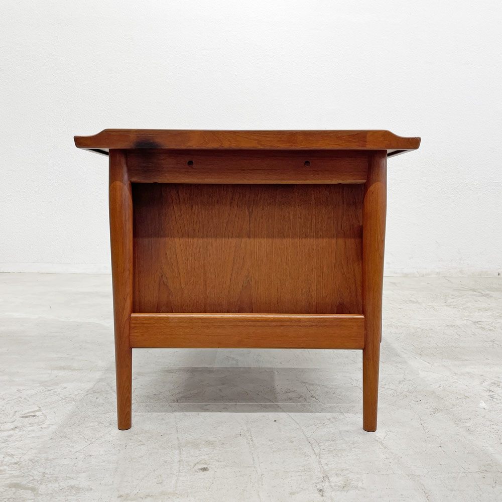 シバストファニチャー SIBAST FURNITURE No.207 両袖デスク チーク材 アルネ・ヴォッダー デンマークビンテージ 〓